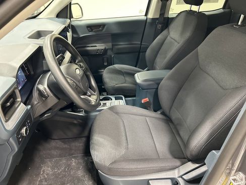 New 2025 Ford Maverick XL image 9