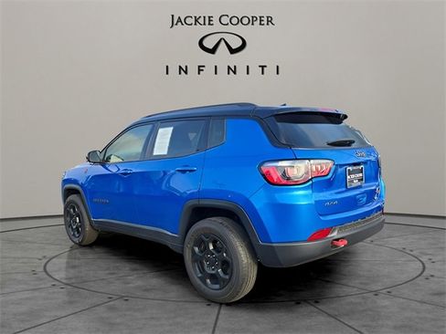 Used 2022 Jeep Compass Trailhawk image 3