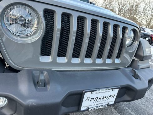 Used 2021 Jeep Wrangler Unlimited Sport image 21