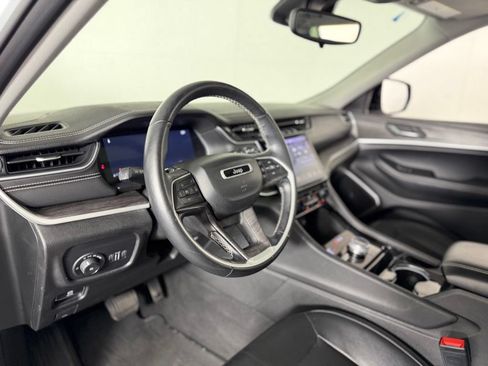 Used 2021 Jeep Grand Cherokee L Limited AWD/4WD image 17