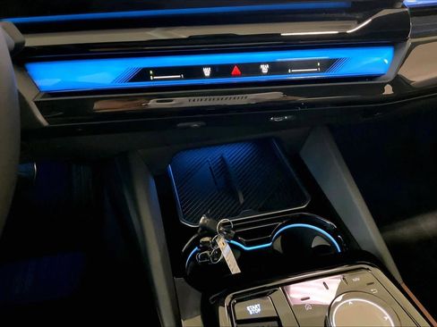 Certified 2024 BMW i5 M60 w/ Premium Package image 34