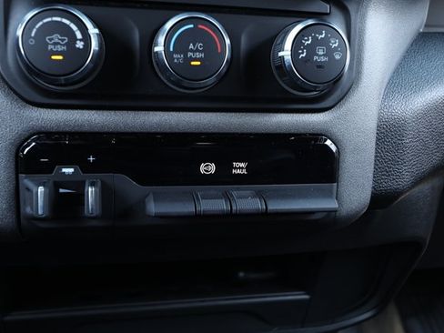 Certified 2024 RAM 2500 Tradesman AWD/4WD image 18