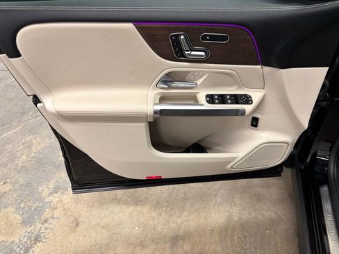 Certified 2023 Mercedes-Benz GLB 250 image 19