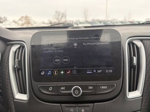 Used 2023 Chevrolet Malibu LT image 24