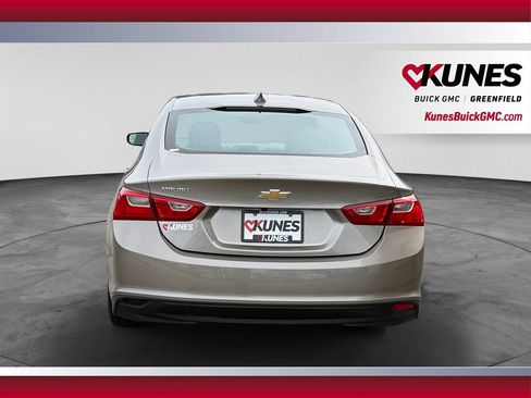 Used 2025 Chevrolet Malibu LT FWD image 9