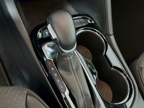 Used 2025 Buick Encore GX Preferred image 24