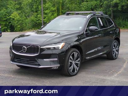 Used 2023 Volvo XC60 B5 Plus w/ Climate Package