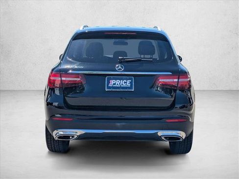 Used 2019 Mercedes-Benz GLC 300 image 7