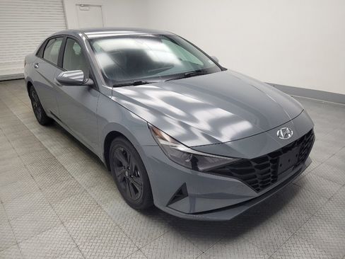 Used 2022 Hyundai Elantra SEL w/ Convenience Package image 13