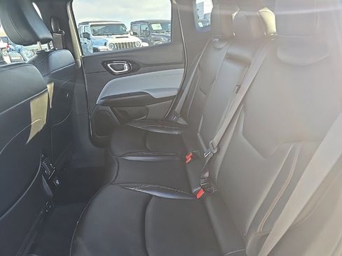 Certified 2024 Jeep Compass Limited image 16