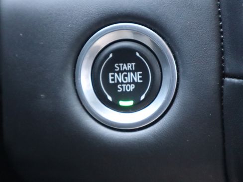 Used 2023 GMC Yukon Denali Ultimate AWD/4WD image 30