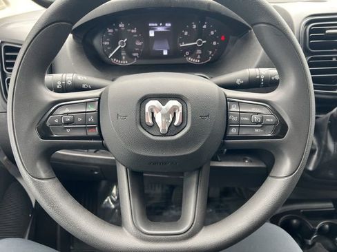 Used 2024 RAM ProMaster 2500 w/ Convenience Group image 10