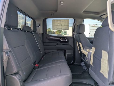 New 2025 Chevrolet Silverado 1500 LT w/ Safety Package image 32