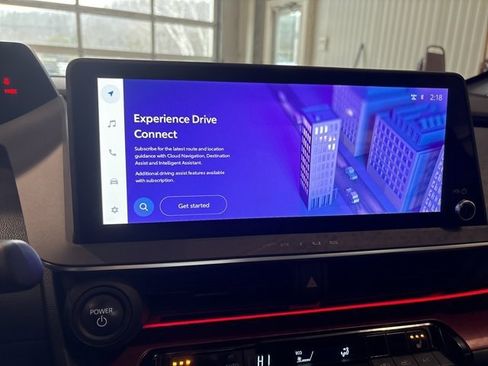 Used 2024 Toyota Prius Prime SE image 19