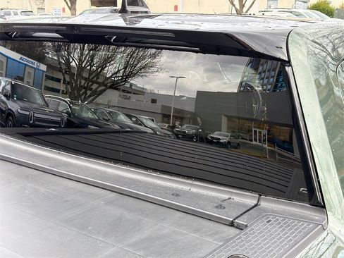 Used 2022 Rivian R1T Adventure image 12