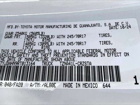 Used 2024 Toyota Tacoma SR image 31