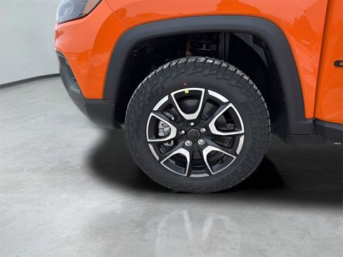 New 2026 Jeep Compass Trailhawk image 30