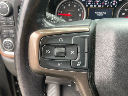 Used 2022 Chevrolet Silverado 1500 High Country w/ Z71 Off-Road Package AWD/4WD image 16