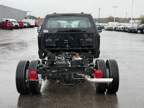 New 2025 Ford F550 4x4 Crew Cab Super Duty image 5