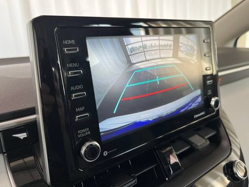 Used 2021 Toyota Corolla LE w/ Carpet Mat Package (TMS) FWD image 12
