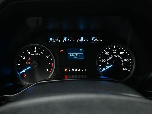 Used 2017 Ford F150 XLT image 13