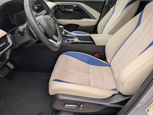 Certified 2025 Acura ADX A-Spec AWD/4WD image 9