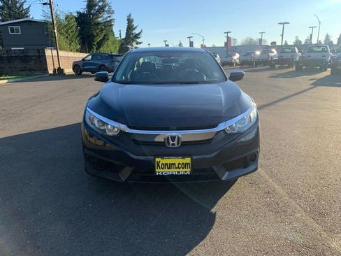 Used 2018 Honda Civic EX image 8