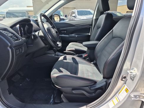 Used 2024 Mitsubishi Outlander Sport SE AWD/4WD image 17
