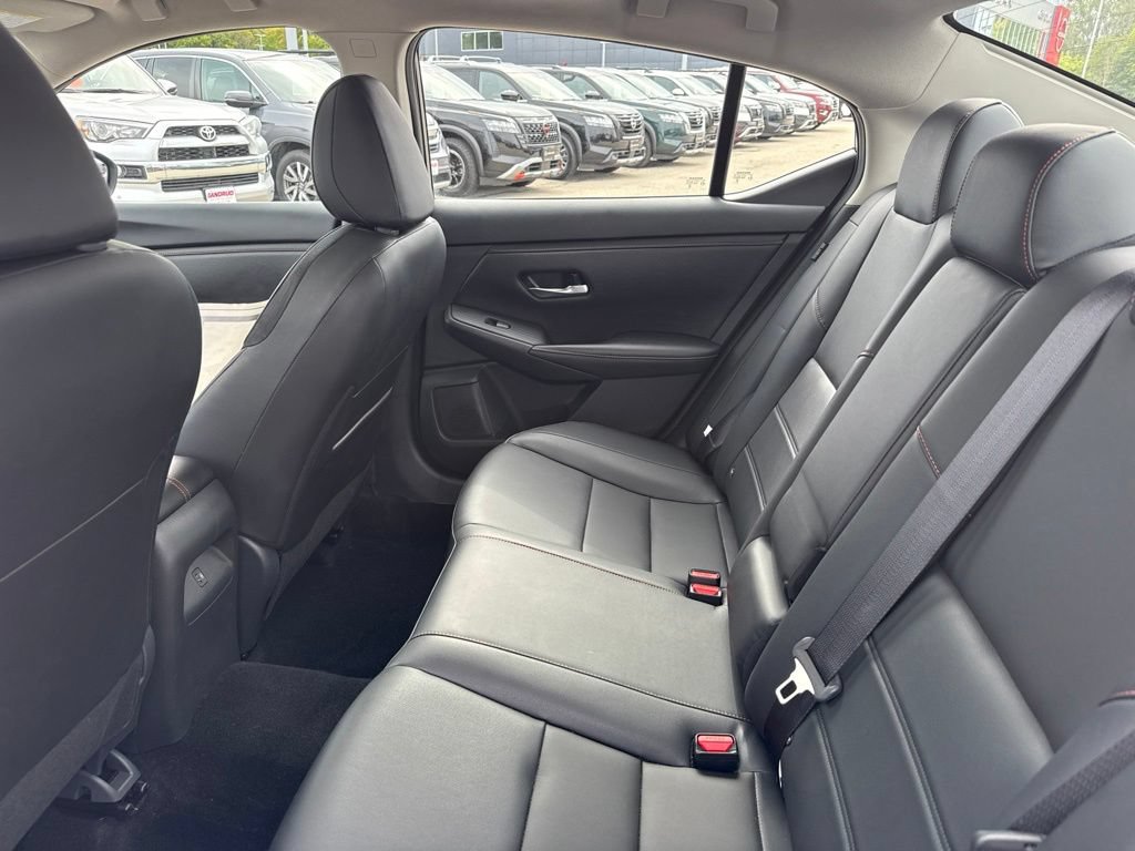 Certified 2025 Nissan Sentra SR w/ SR Premium Package FWD image 27