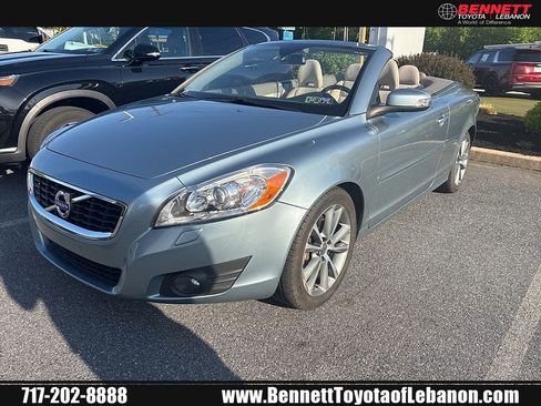 Used 2011 Volvo C70 T5 FWD image 1