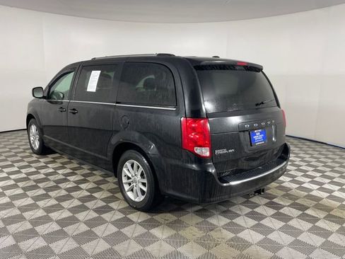 Used 2020 Dodge Grand Caravan SXT FWD image 12