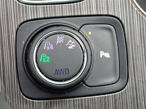 Used 2019 GMC Acadia SLT w/ LPO, Cargo Package image 29