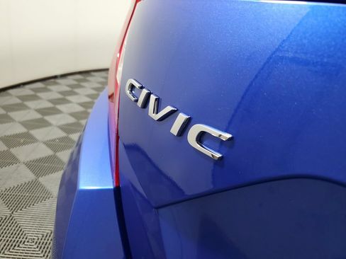 Used 2019 Honda Civic EX image 7