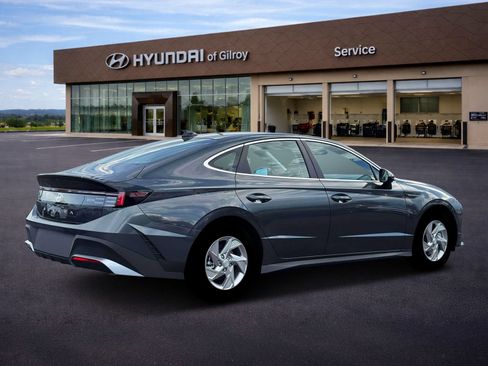 New 2026 Hyundai Sonata SE FWD image 8