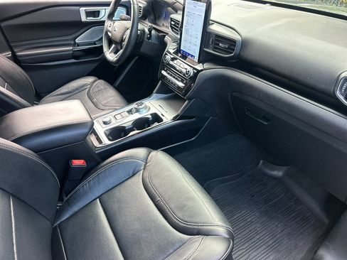 Used 2021 Ford Explorer ST w/ Equipment Group 401A image 17