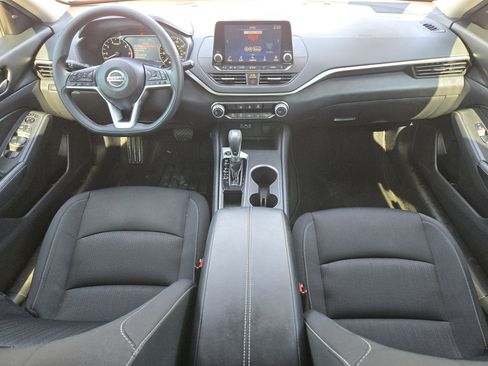 Used 2022 Nissan Altima 2.5 SV image 15