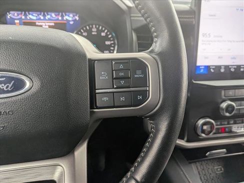 Used 2024 Ford Expedition XLT image 14