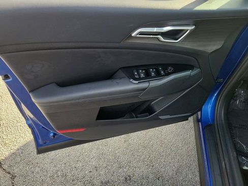 Used 2023 Kia Sportage X-Line w/ X-Line Premium Package image 23