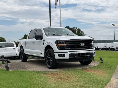 Used 2024 Ford F150 XLT w/ Equipment Group 302A MID AWD/4WD image 9
