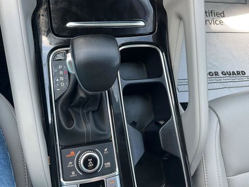 Used 2024 Kia Telluride S w/ S Sunroof Package AWD/4WD image 16