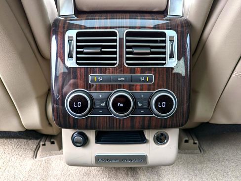 Used 2016 Land Rover Range Rover HSE image 37