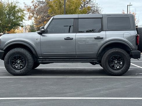 Used 2022 Ford Bronco Wildtrak image 8