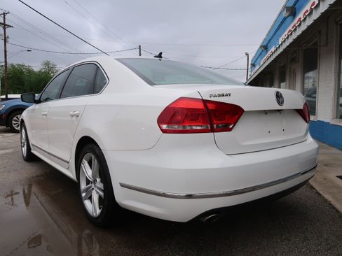 Used 2013 Volkswagen Passat TDI SEL Premium image 7