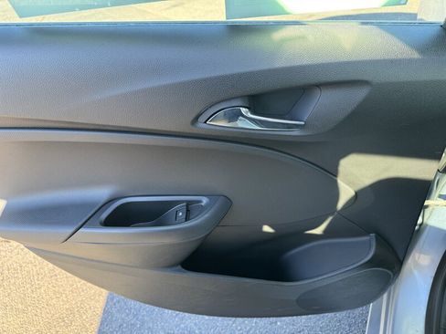 Used 2018 Chevrolet Cruze LS w/ LS Fleet Convenience Package image 16