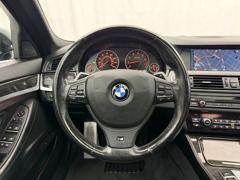 Used 2011 BMW 550i xDrive Sedan AWD/4WD image 12