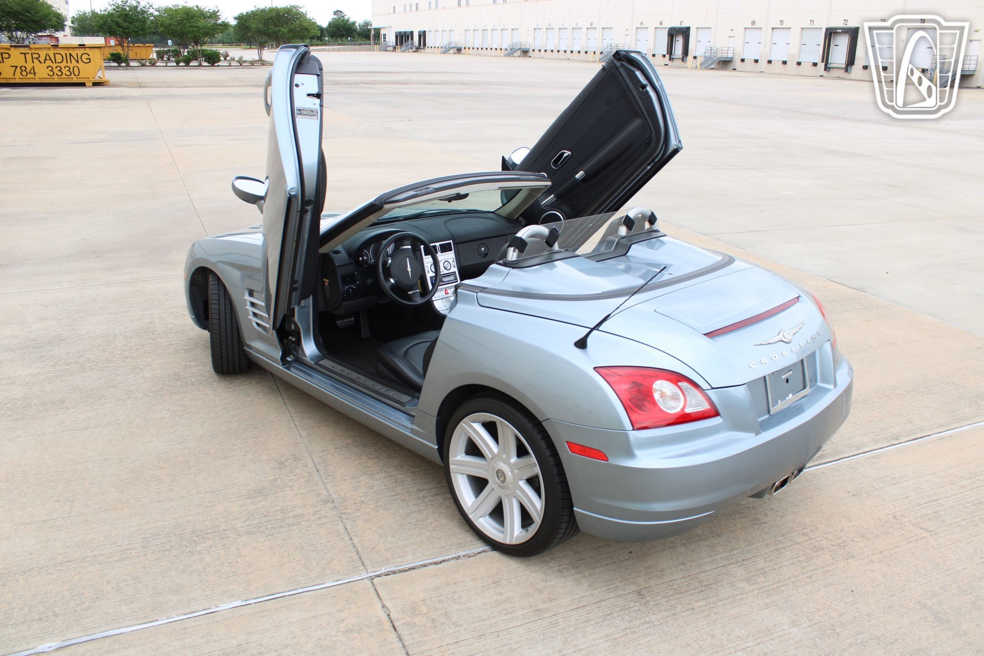 Used 2005 Chrysler Crossfire Limited RWD image 8