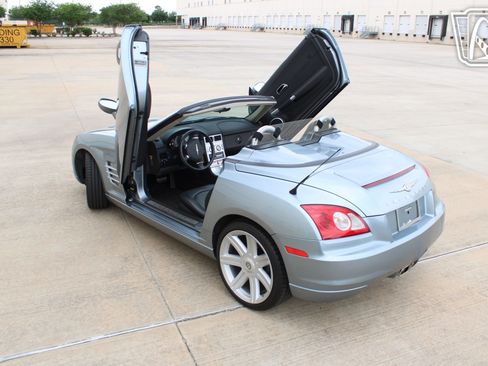 Used 2005 Chrysler Crossfire Limited image 8