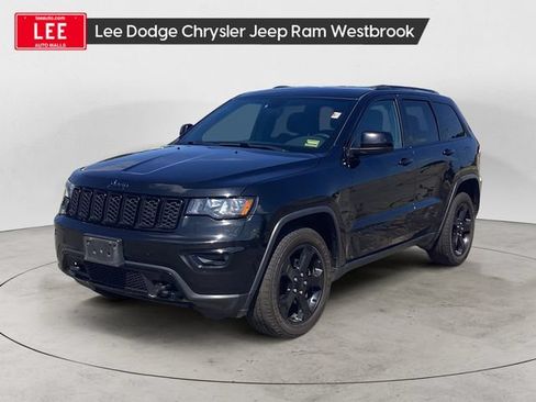 Used 2018 Jeep Grand Cherokee Laredo AWD/4WD image 1