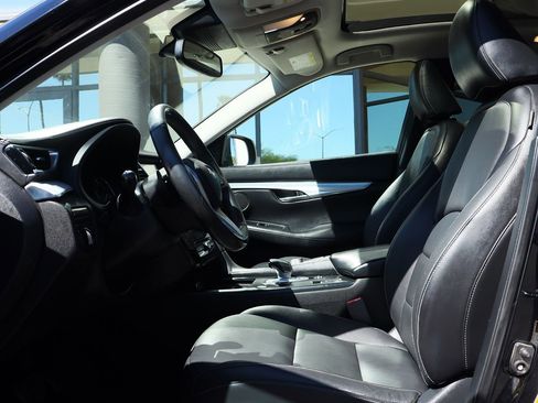 Used 2019 INFINITI QX50 Luxe w/ Cargo Package image 39