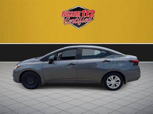 Used 2022 Nissan Versa S w/ Trunk Package FWD image 8